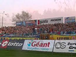 Pogoń szczecin women was a football team from szczecin, poland, founded as tkkf gryf szczecin. Arka Pogon Szczecin 2005 06 Youtube