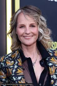 Julie Timmerman's Instagram, Twitter & Facebook