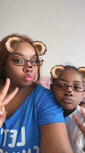 Greetings Beautifuls I reside in South Carolina . I am a Mother , Gigi of 5  , Business Owner, Health & Wellness & Talent Agency, Model , Actress ,  Soror, Sister ,