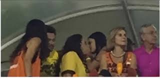 Gratuitas para uso comercial não precisam de atribuição sem direitos autorais. Revista Arco Iris Atriz E Proibida De Falar De Beijo Com Cantora Ana Carolina Veja O Beijo