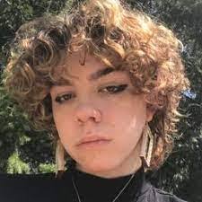 Marsha Devries's Instagram, Twitter & Facebook