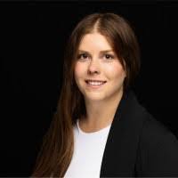 Darcy Pierce's Instagram, Twitter & Facebook