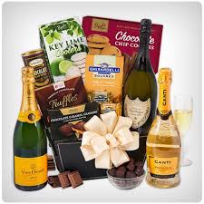 See more ideas about new year gifts, gifts, new year 2014. 24 Gift Sets And Kits For A Fun New Year S Eve Dodo Burd