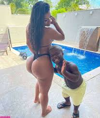 Etiane Felix vadia sexy - olhar sedutor para seu prazer