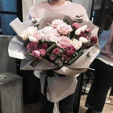 Pin Di Areka Flowers Flower Delivery In Bangalore Send Flowers To Bangalore Same Day Or Midnight Delivery