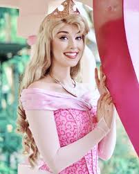 Pin By Piriluri On Aurora Disneyland Princess Disney Face Characters Aurora Sleeping Beauty