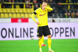 Bvb had 2.3 xgoals to leverkusen's 1.2… Bundesliga Fall Of Borussia Dortmund In Freiburg