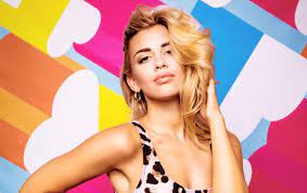 Version of the british show 'love island' where a group of singles come to stay in a villa for a few. Love Island 2019 Kandidatin Dijana Bereit Fur Die Grosse Liebe