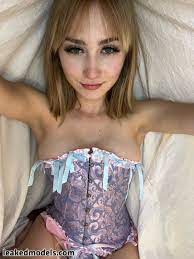 Sophie Foxx  sophiefoxx_co  spoilsophi Nude Leaks OnlyFans Photo 16 -  Leaked Models