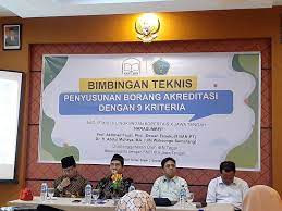 Ini merupakan klinik pertama kali yang diselenggarakan untuk borang 9 kriteria, jelas zidal huda selaku kasi penjaminan mutu ptki. Bimtek Penyusunan Borang Akreditasi Dengan 9 Kriteria