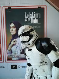 Dia mahu melawat zana di lokap tetapi nazli melarangnya. Rosnizam Bin Othman On Twitter Teaser Baru Sequel Lepas Lelakimu Yang Dulu Jadi Troopersmu Yang Dulu Sharnaazahmad Jgn Marah Bro Mai Batu Kawan Kaih Hahaha Https T Co 6hg7m1uqpw