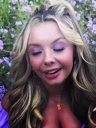 Mallory Sweet's Instagram, Twitter & Facebook