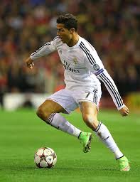 Zidane prefiere jugar en anfield con valverde reconvertido en 'dos' antes que tirar del vasco hoy es otro desafío, pero somos el real madrid y estamos acostumbrados a ello. Cristiano Ronaldo Photos Photos Liverpool Fc V Real Madrid Cf Egrss Cristiano Ronaldo Ronaldo Cr7 Ronaldo