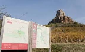 Consultez nos 6705 annonces de particuliers et professionnels sur leboncoin. Gilets Jaunes La Prefecture De Saone Et Loire Interdit L Acces A La Roche De Solutre Samedi