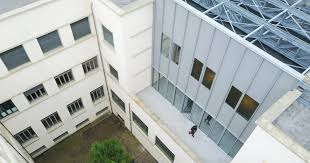 Innesto neutro ma con "carattere" per l'architettura anni '30: a ...