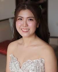 Elsa Yan Make Up Artist