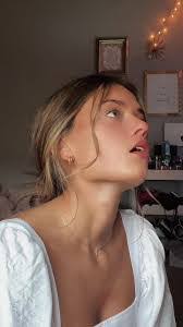 Rachel Koth's Instagram, Twitter & Facebook