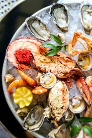 En Livraison Des Plateaux De Fruits De Mer De La Coupole Et La Lorraine