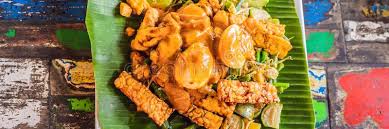 Maybe you would like to learn more about one of these? Gado Gado Indonesian Salad Served With Peanut Sauce Ingredients Tofu Spinach String Beans Soy Sprouts Potatoes Cucumber And Stock Photo Image Of Cucumber Bowl 130815562