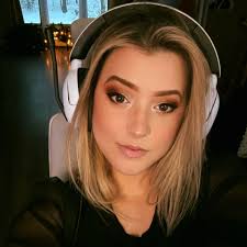 Don't be shy, you know you want to look." 💛 💛 💛