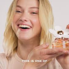 Celebrate girlhood with the iconic charm of Marc Jacobs Daisy fragrances  🌸✨ A spritz of joy, friendship and blooming memories for your favorite  girls., #DaisyLove #DaisyEauSoFresh #DaisyLoveEauSoSweet ...