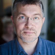 Chris Hutchinson is a CEO, Executive team facilitator, Leadership mentor,  Coach, Speaker, and Author /Ep2313