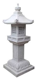 This Japanese Stone Lantern Hand Carved From A Natural Granite Stone Will Add A Traditional Ja Japanese Stone Lanterns Stone Lantern Japanese Garden Lighting