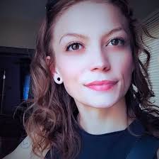 This behavior is not only scary, but it is straight up annoying lmao  #redflag #dating #comedy #fyp #fypシ #foryoupage