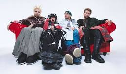 5 Seconds Of Summer with The Band Camino