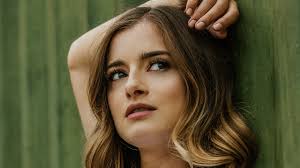 Interview: Clara Bond