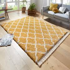 This general category is very diverse and includes rugs from all over the world, (both the orient and occident). Design Teppich Hochflor Pearl Gold Creme Mit Fransen Teppich Boss