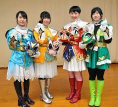 ポーズを決める ガールズ戦隊 もう１人の戦士を募集中だ 長野市 岡林佐和撮影 着ぐるみ 中身 着ぐるみ 着ぐるみ イラスト