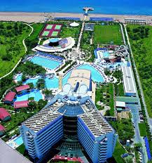 Akdeniz'in incisi antalya'da bulunan, lara kıyısı üzerinde 95.000 metrekarelik alana. Organizations Of Training Camps Team Travel Sports Events