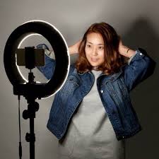 Led Ring Light For Perfectly Lit Photos Gadgetking Com