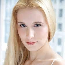 Angela Wiiliams's Instagram, Twitter & Facebook