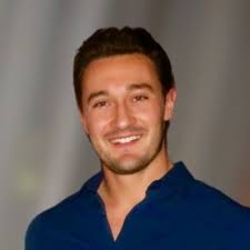 I'm thrilled to announce that I've started a new role as Social Media and  Community Manager at Greatness Wins! Founded by Derek Jeter, UNTUCKit  Founder and e-commerce entrepreneur Chris Riccobono…