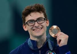 How do you make glasses cool again? Just ask Stephen Nedoroscik, who was…