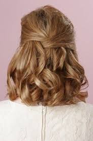 The main ideas for that title are basically listed below here are new stylish concepts for prom hairstyles for short hair which is totally worth to show off at your senior ball. The Prettiest Prom Hairstyles For Short Hair Hair For Prom