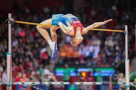 Piotr kisek est bloqué à 5m82 cette saison, résultat obtenu le 30 juin dernier, et a du beaucoup de mal à la lancer. Gothenburg Suede 3 Mars Renaud Lavillenie France Remporte Saut A La Perche De La Finale Des Hommes Lors Du Championnat D Europe D Athletisme Interieure Le 3 Mars 2013 A Goteborg En Suede