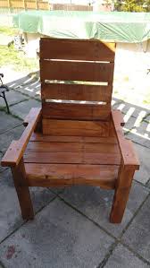 Diy pallet wood bar with chairs. Reprocessed Wood Pallet Captains Chair Ideas Ideas With Pallets