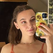 Molly Callis's Instagram, Twitter & Facebook