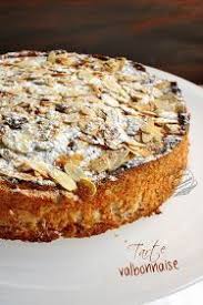 La Tarte Valbonnaise De Christophe Michalak Gateau Amande Gateau Au Poire Gateaux Et Desserts