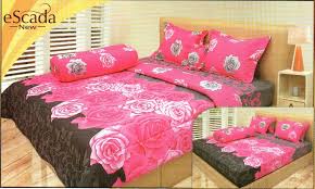 Internal bed cover punya desain logo yang dipadu dengan warna kebesarannya pada bed cover varian barcelona. Sprei Bed Cover Internal 2015 Uk 160 180 X 200 Anugerah Sprei