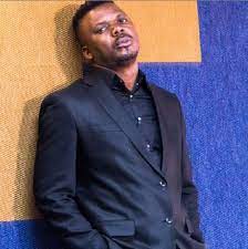 4 ft 10 in / 148 cm, weight: Bishop Israel Makamu Biography Age Profile Wife Education Parents Thenation
