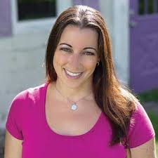 Dawn Hansen's Instagram, Twitter & Facebook