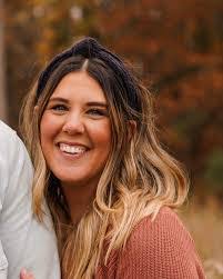 Nikki Johns's Instagram, Twitter & Facebook