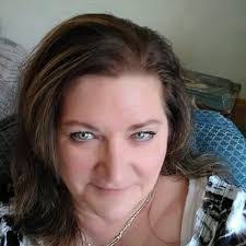 Lori Schrack's Instagram, Twitter & Facebook