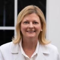 Chris Nesser's Instagram, Twitter & Facebook