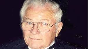 Justin Schrage's Instagram, Twitter & Facebook