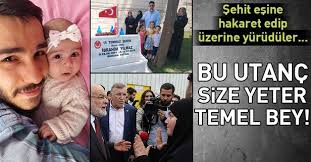 Saadet partisi genel başkanı ve cumhurbaşkanı adayı temel karamollaoğlu'nun eşi ayşe yasemin karamollaoğlu ilk kez partinin bir partinin etkinliğinde görüntülendi. Saadet Partisi Genel Baskani Temel Karamollaoglu Dan 15 Temmuz Sehidinin Esine Buyuk Terbiyesizlik Takvim